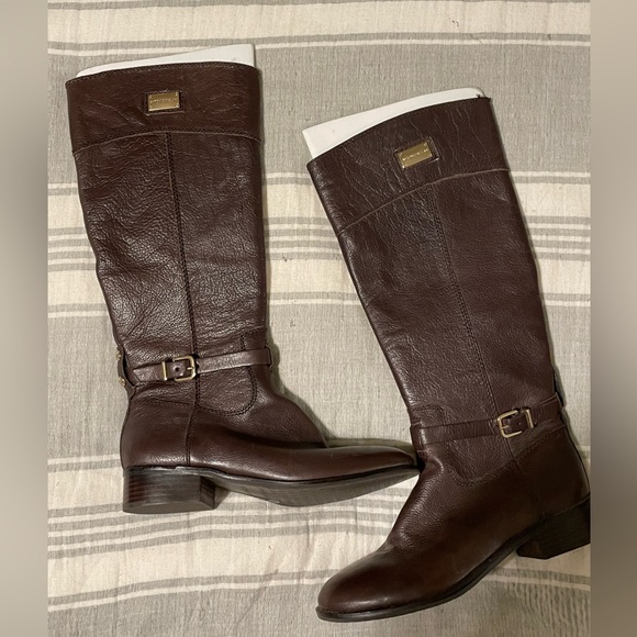 Antonio Melani Leather Boots. - Picture 2 of 9